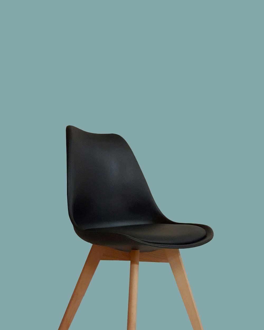 Custom Furniture & Decor